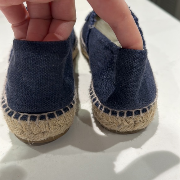 Chanel Denim Toile CC Espadrilles - Picture 9 of 11